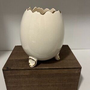 4.5" Vintage Cream and Gold Trimmed Faberge Egg Vase